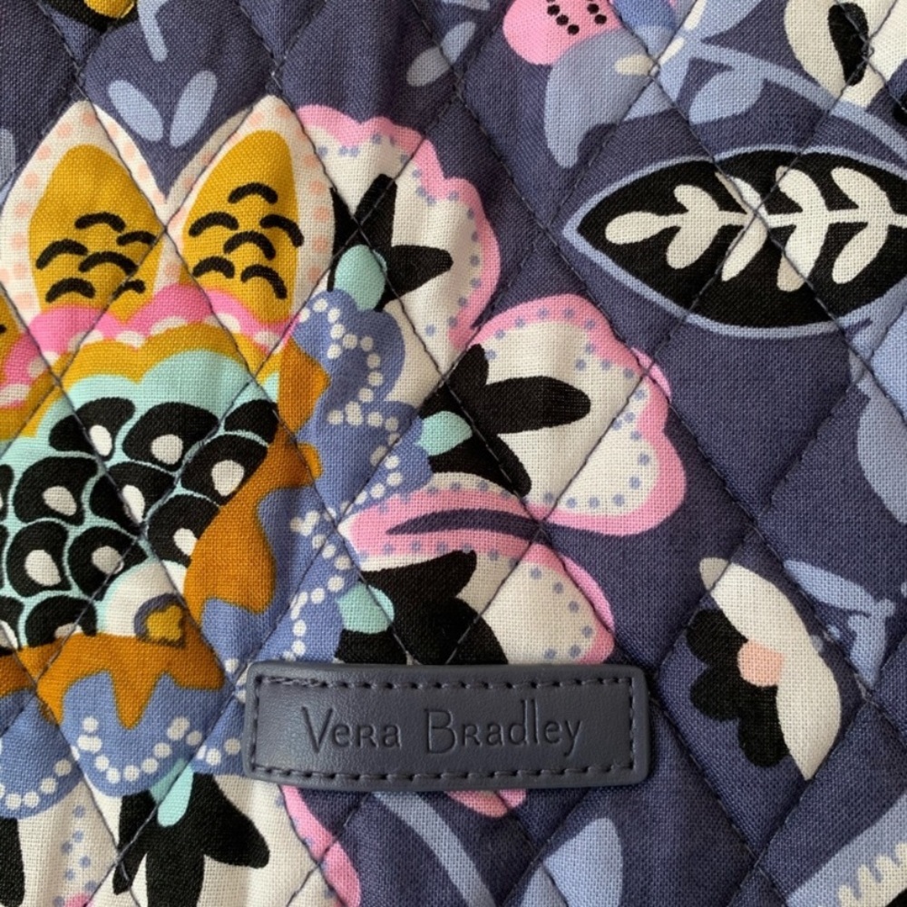 NWT Vera Bradley Large Duffel charmont meadow - Picture 4 of 7